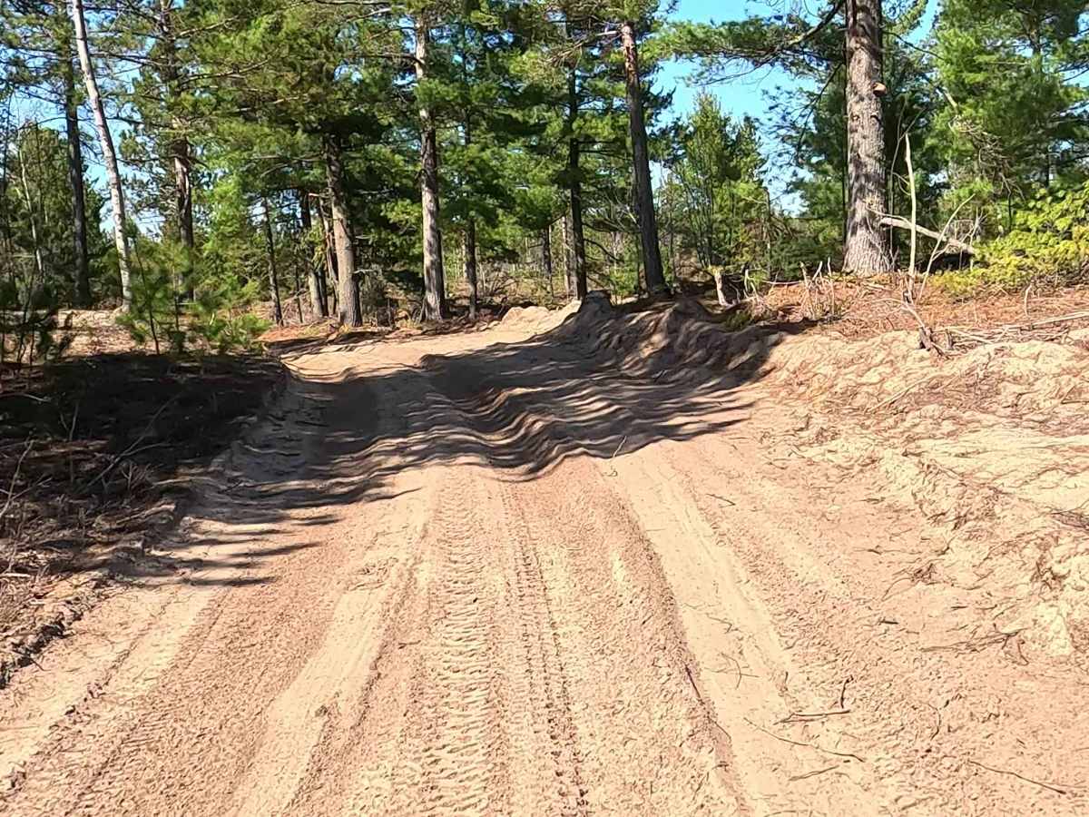 Shelldrake Road photo 4