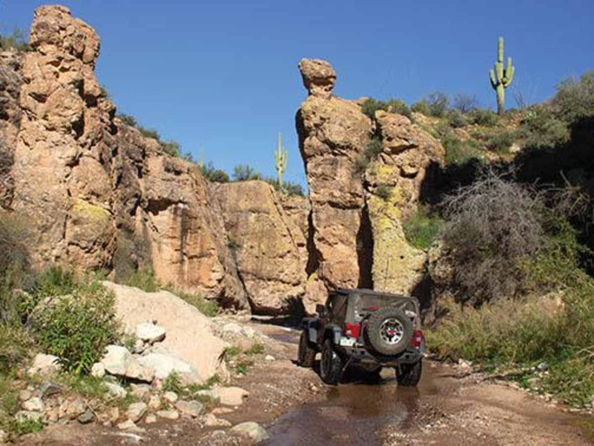 Wickenburg Mountains trail photo