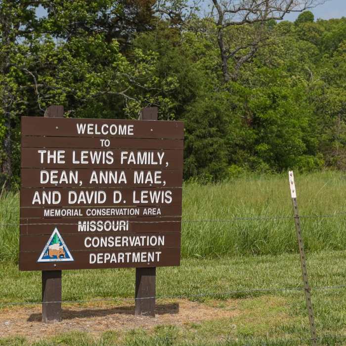 Near Lewis Family Memorial Conservation Area Trail