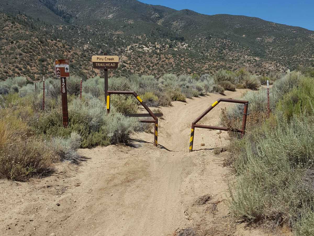 Piru Creek - FS 20W07 trail photo
