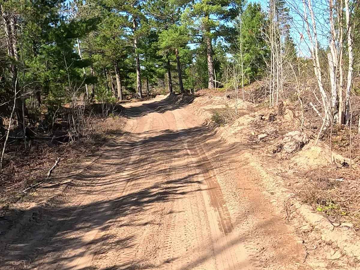 Shelldrake Road photo 2