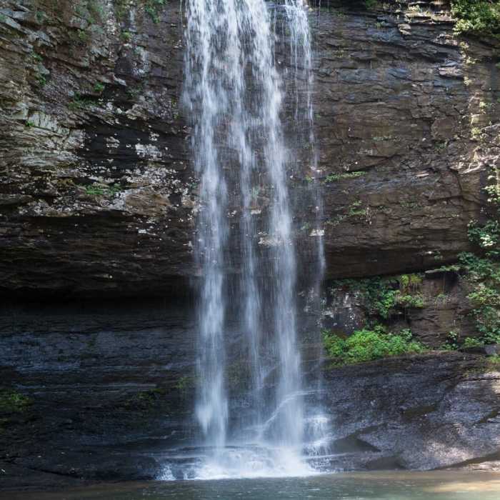 Near Cloudland Canyon: Waterfalls to Sitton's Gulch Trail