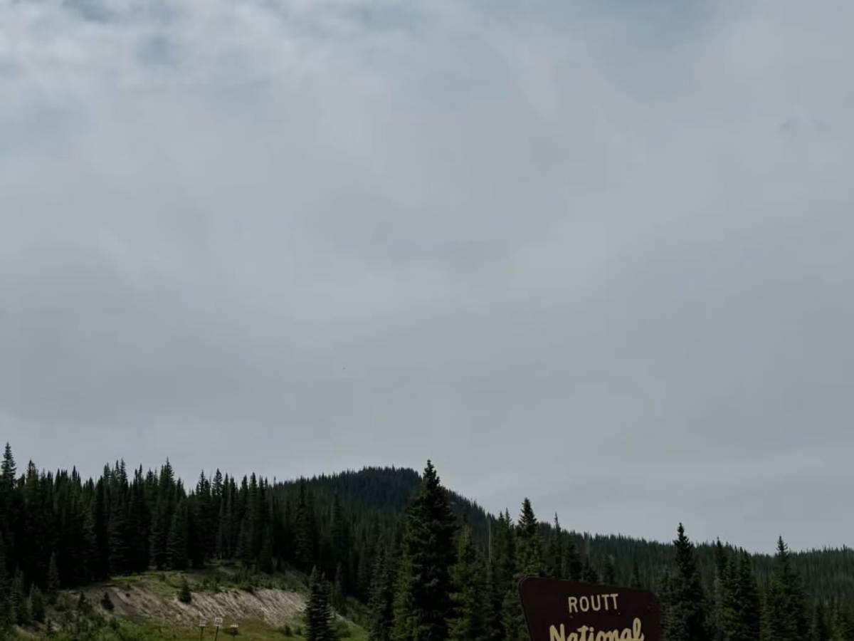 Flat Tops Trail photo 3
