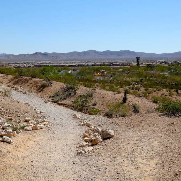 Near Exploration Park Peak Trail