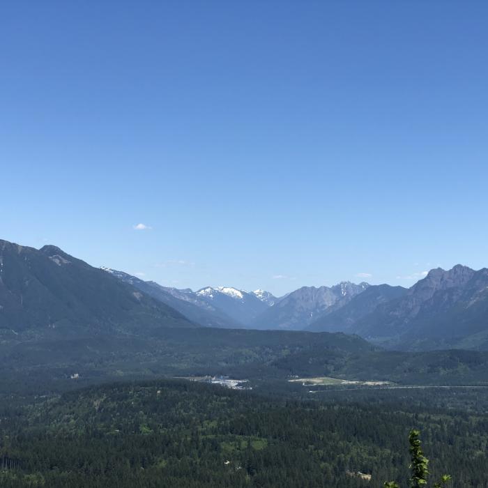 Barely a cloud in the sky! Near Rattlesnake Mountain Trail