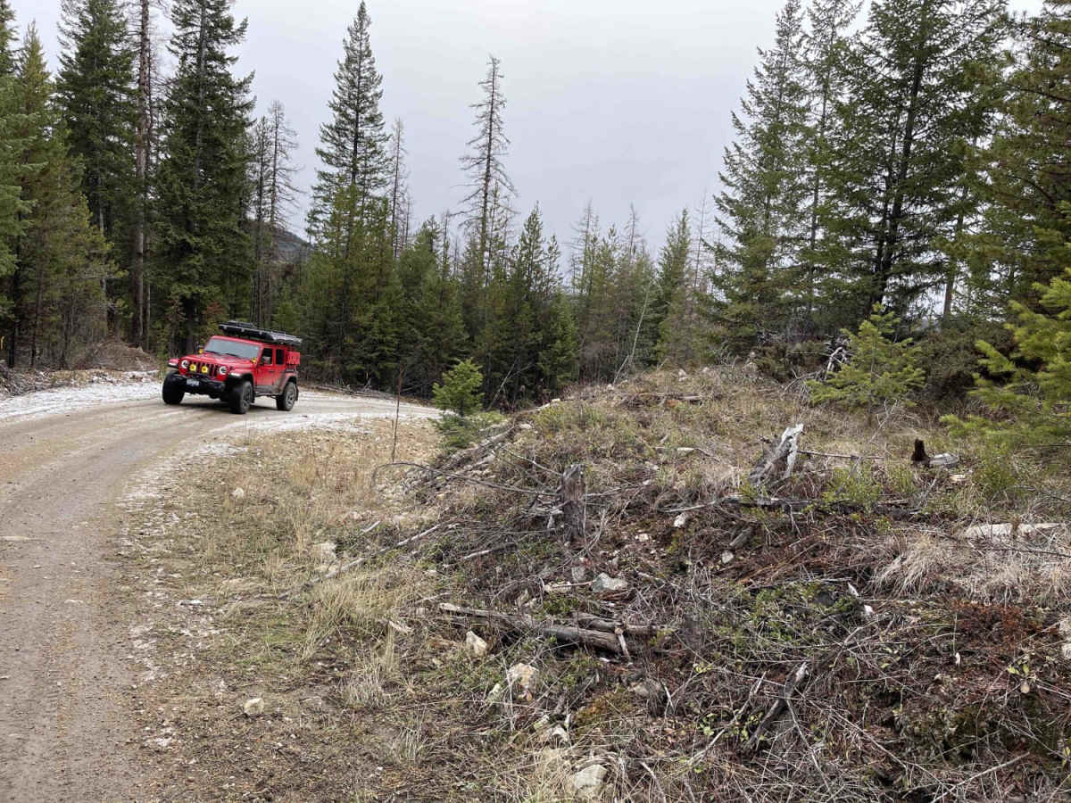 Edwin Lakes Road photo 2