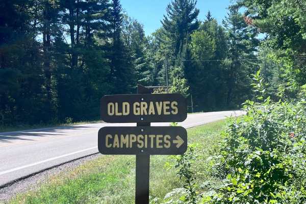Old Grave Road