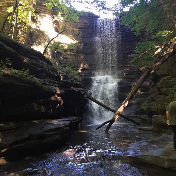 Lake Falls waterfall. Near Matthiessen State Park Loop