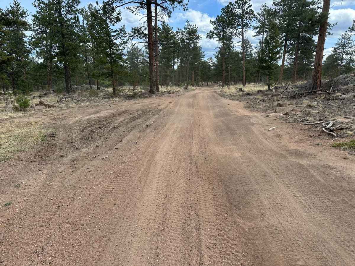 Sixteener Road photo 3