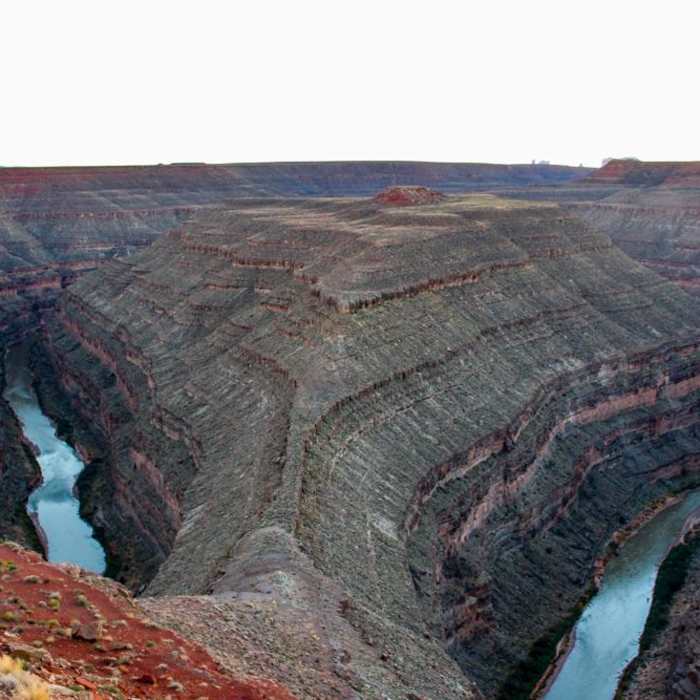 Near Goosenecks State Park