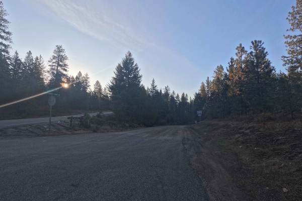 Starvation Lake Road