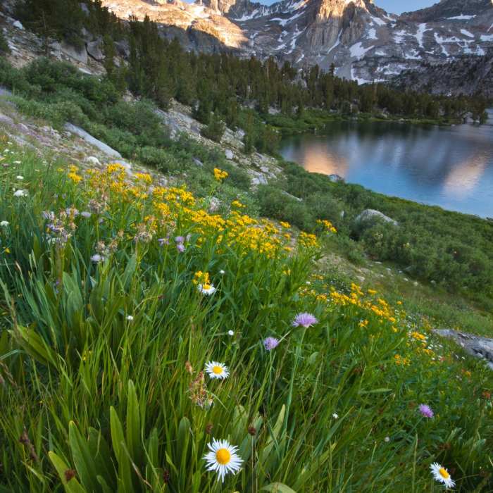 Near Kearsarge Pass to South Lake