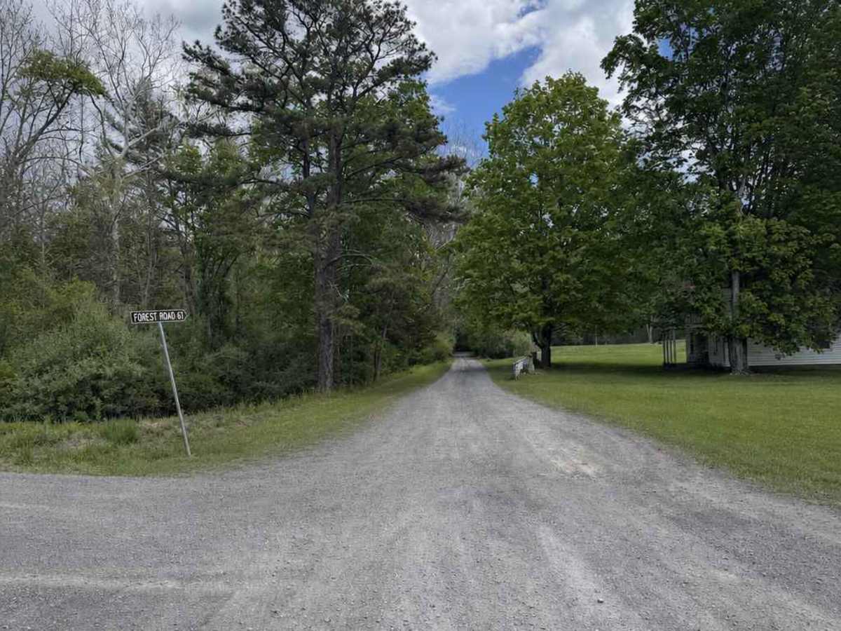 Clayton Mill Road photo 2