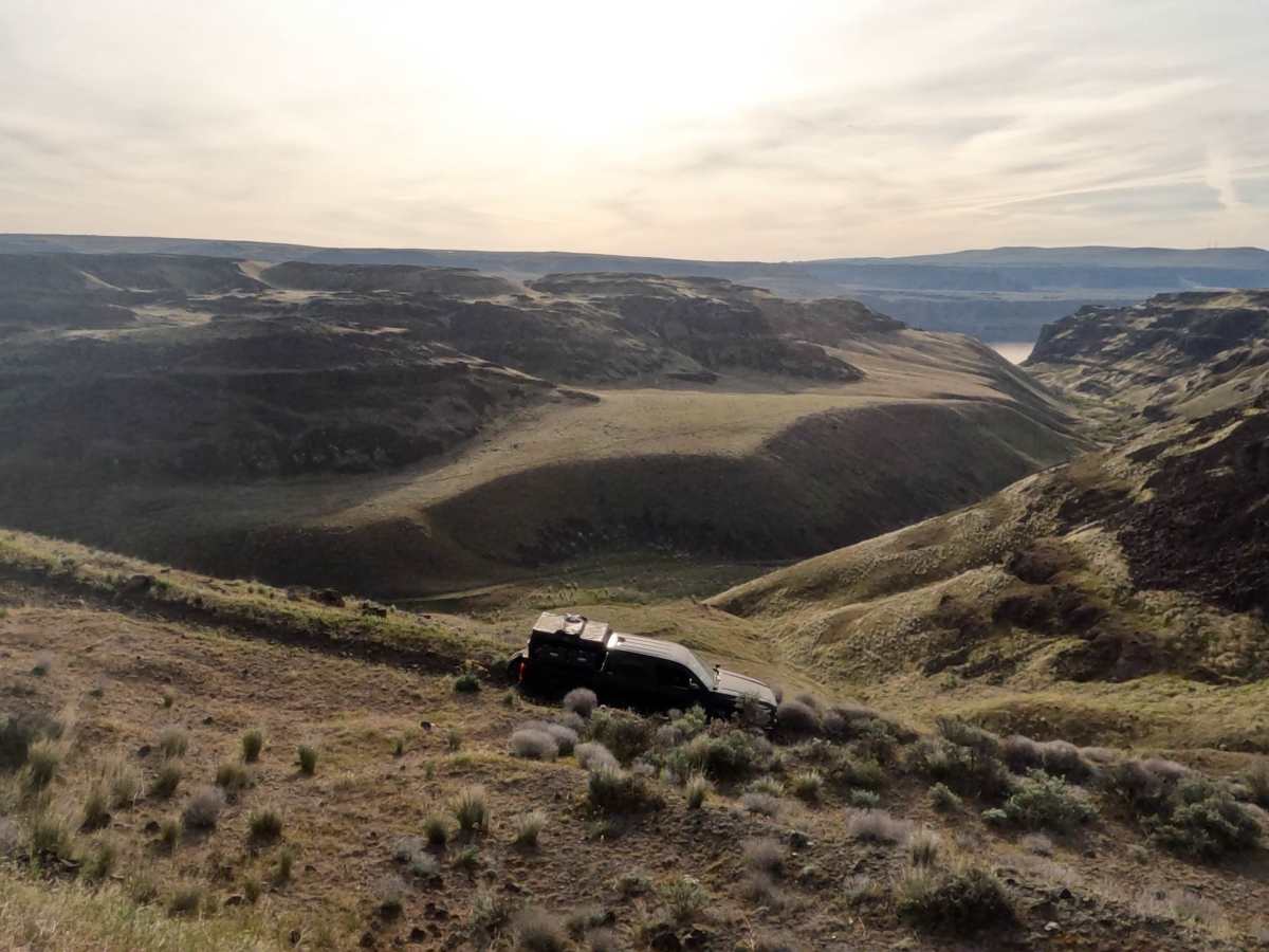 Cayuse Road trail photo