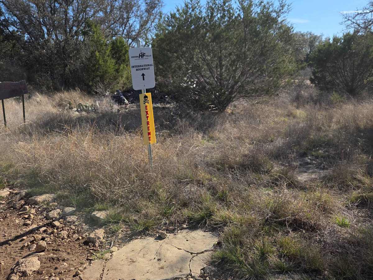 International Highway trail photo