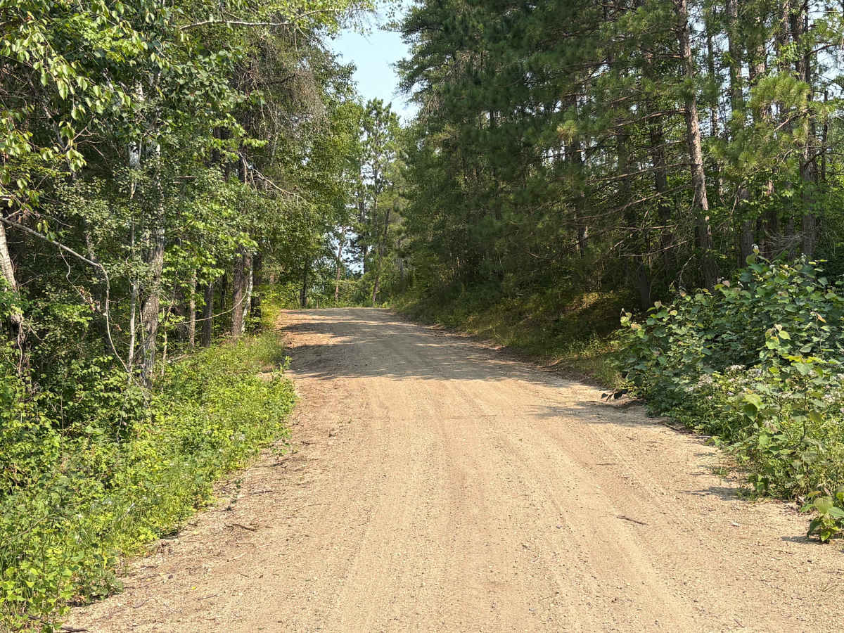 Small Lake Road photo 4