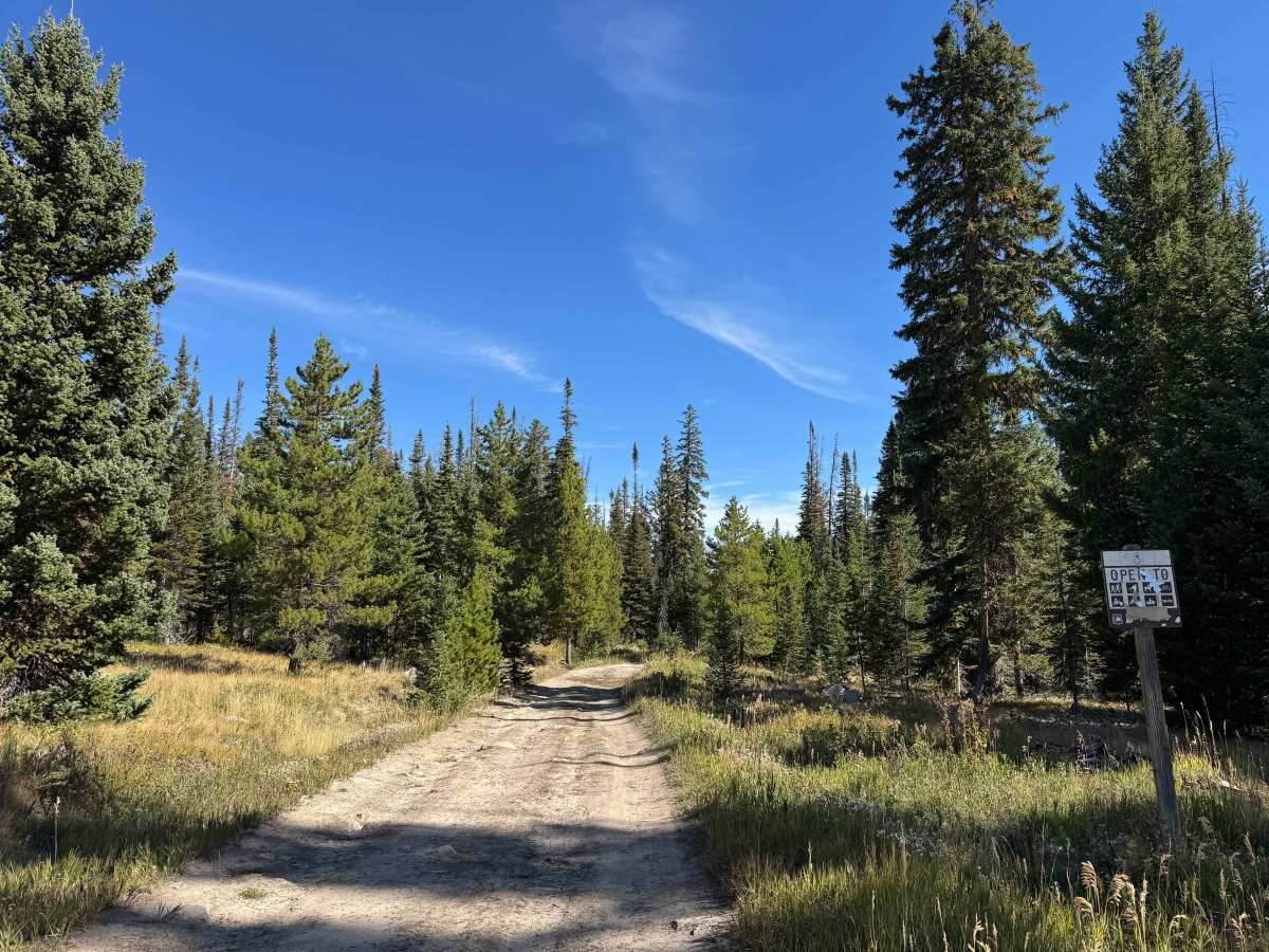 Smith Creek Road trail photo