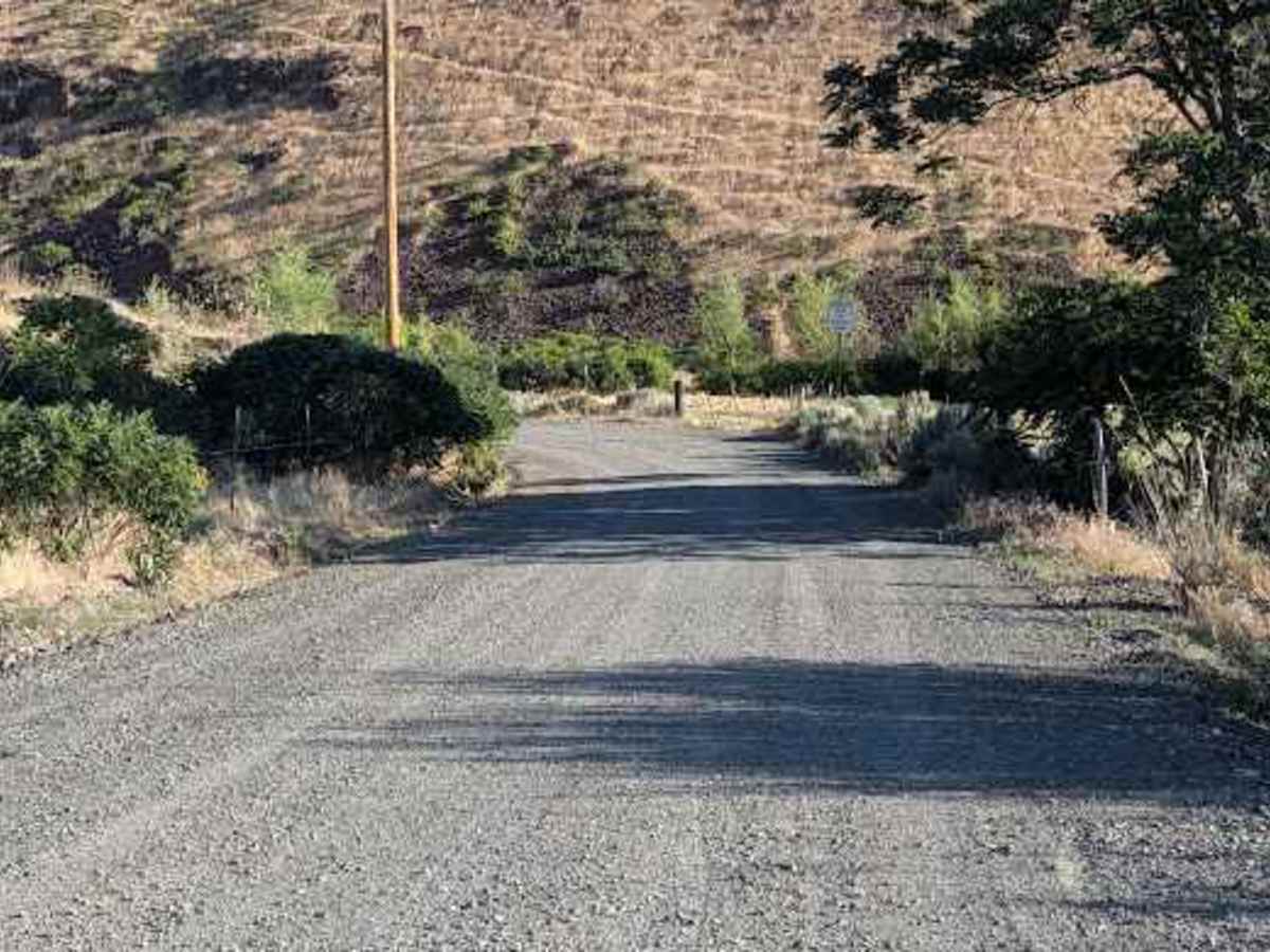Kingsbury Road trail photo