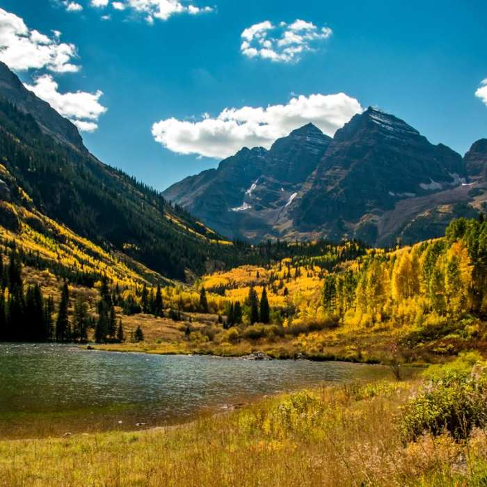 Near Crater Lake + Maroon Lake Hike via the Maroon-Snowmass Trail