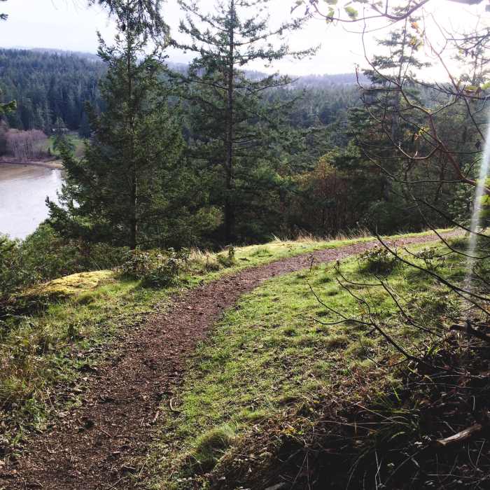 Near Goose Rock Perimeter Trail