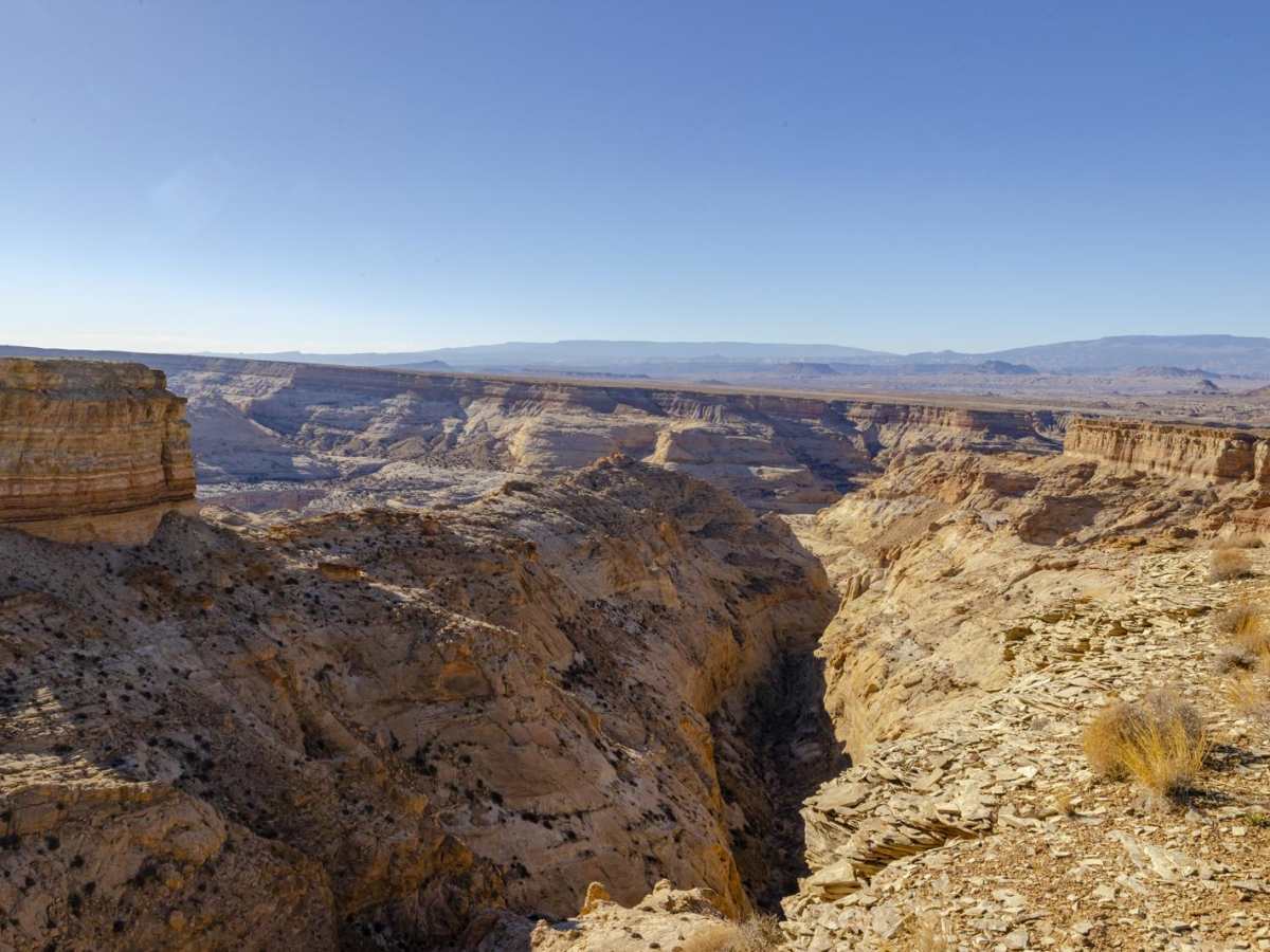 Segers Hole Overlook to Carlysle Wash Road photo 3