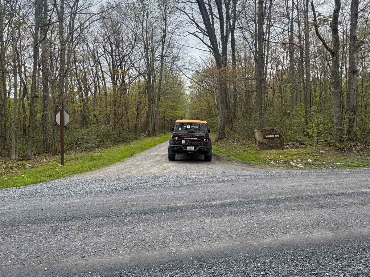 Saunders Road photo 2
