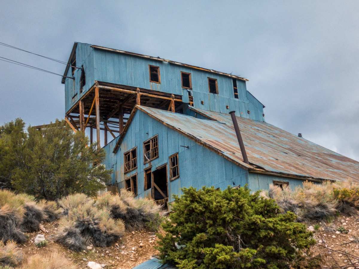 Belmont Mine trail photo