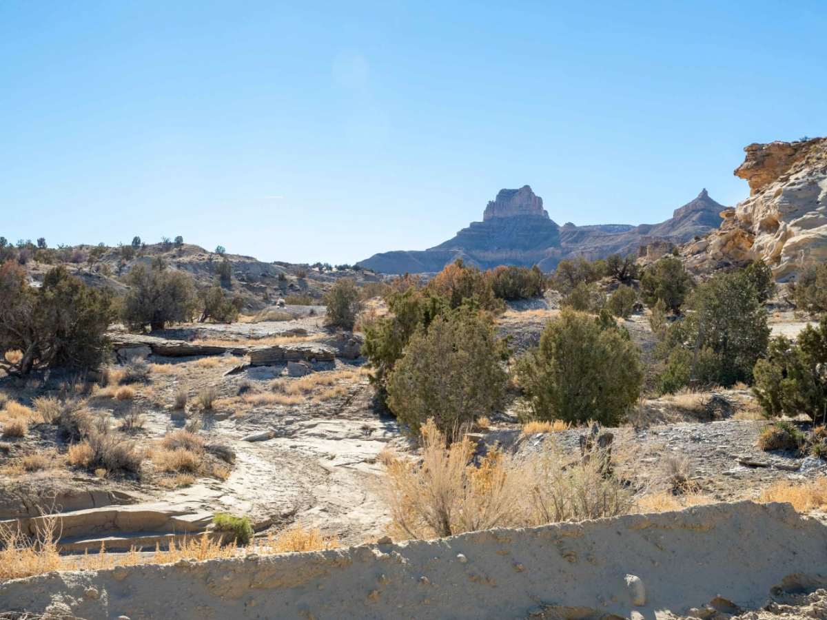 Henry Mountain Road photo 5