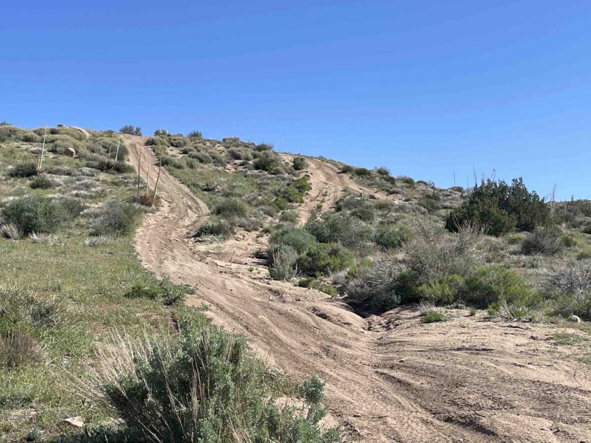Round Mountain photo 4
