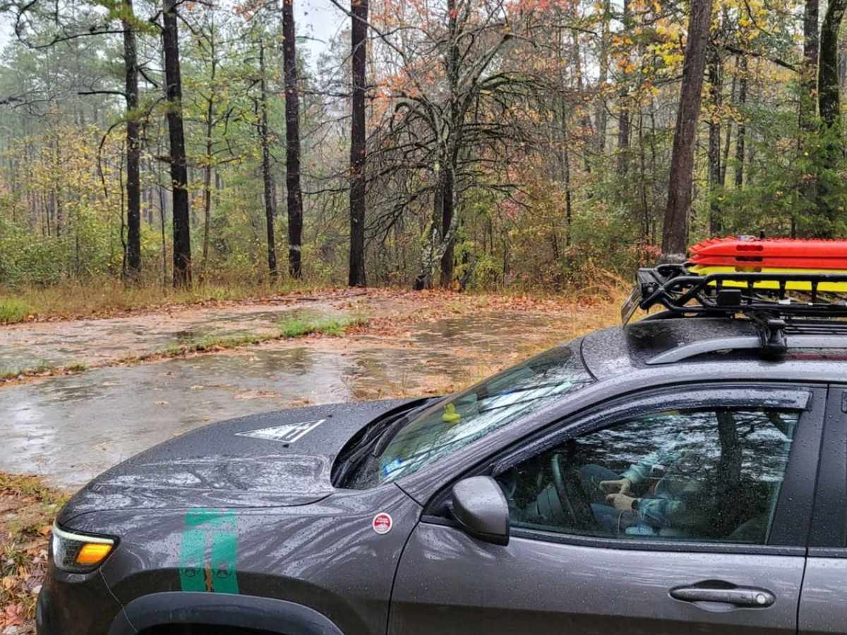 Hunt for Old Foundation trail photo