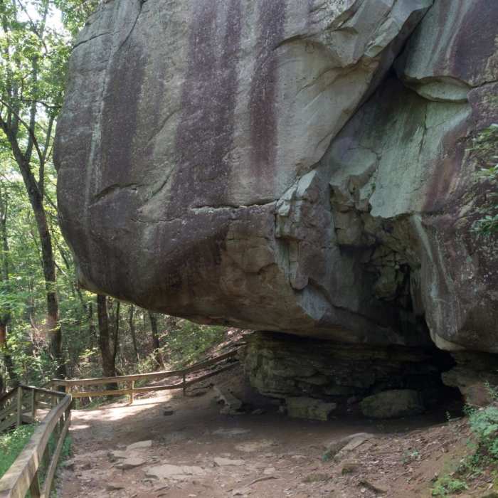 Near Cloudland Canyon: Waterfalls to Sitton's Gulch Trail