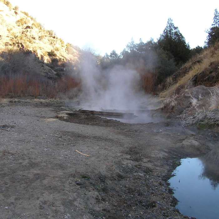 Near Whiterocks via North Mesa