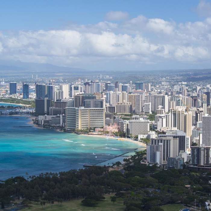 Near Diamond Head Crater Hike