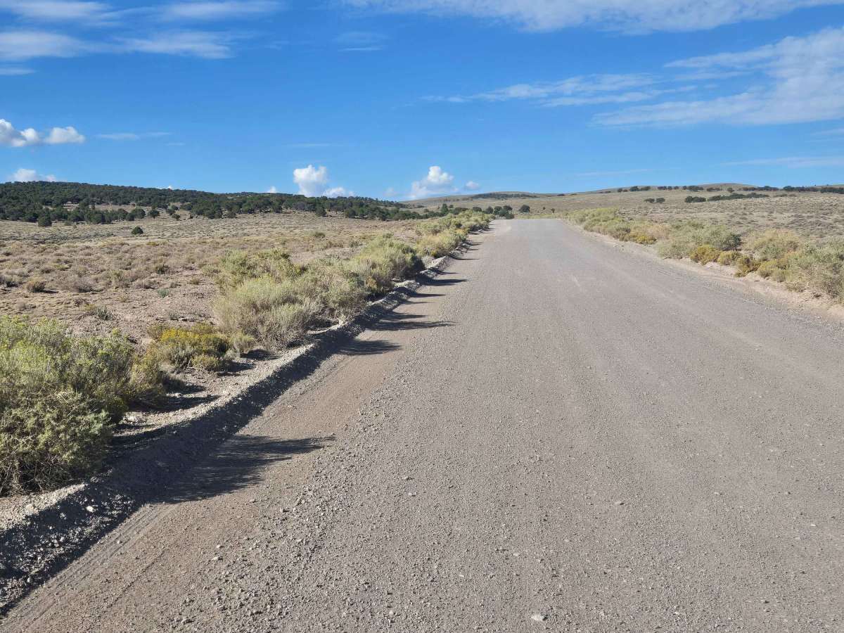 Smooth Knoll Road photo 2