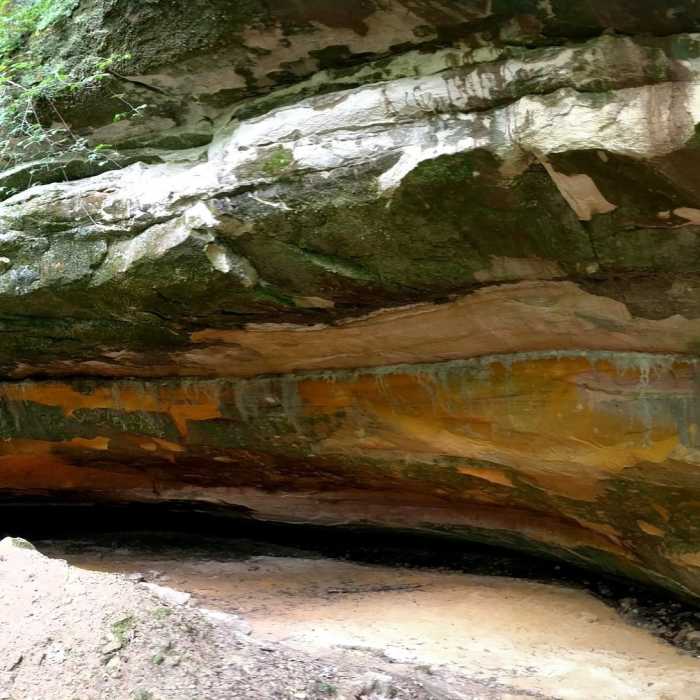 Near Sand Cave Trail