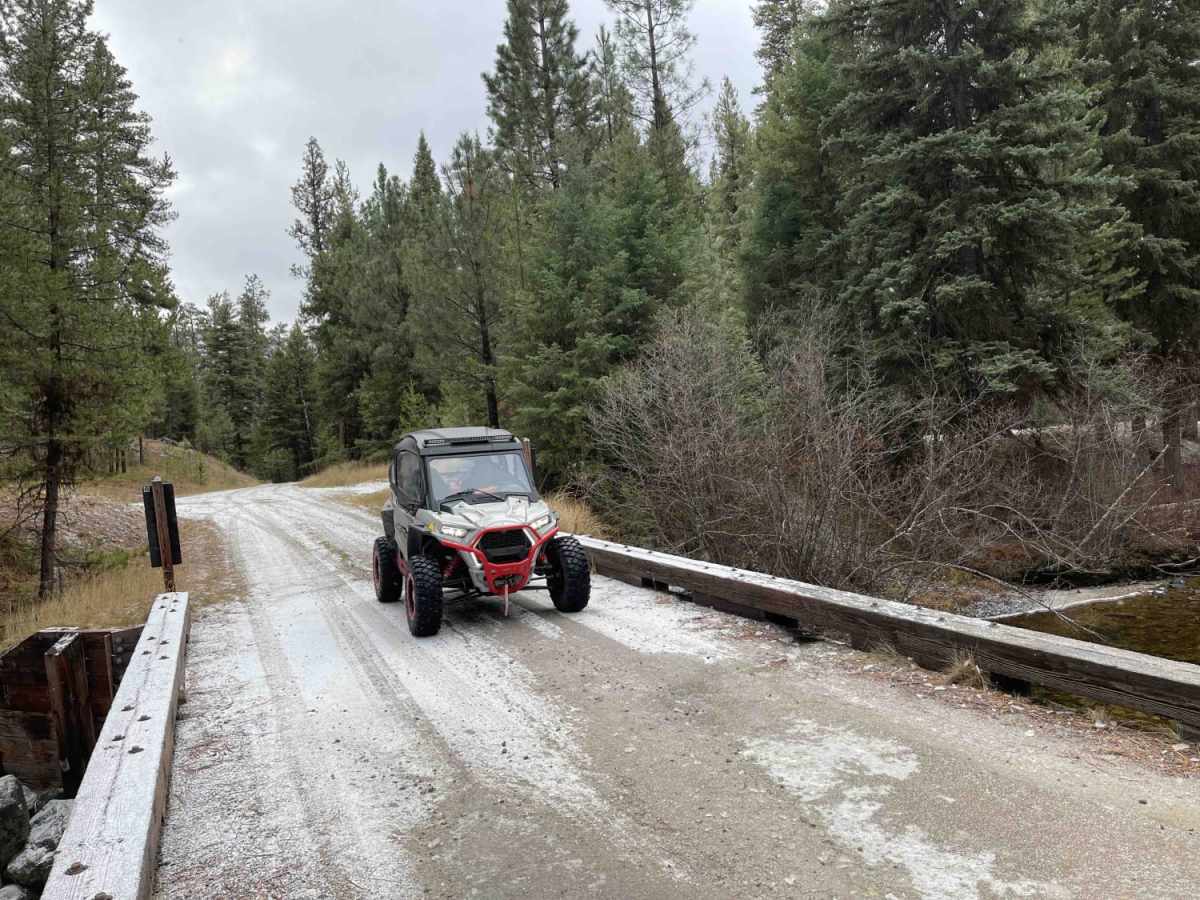 Trapper Creek Trailhead trail photo