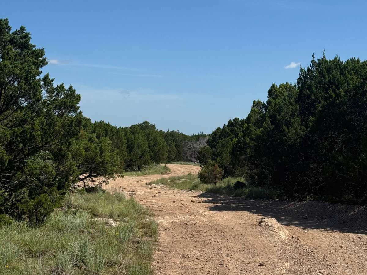 Crossover Road trail photo