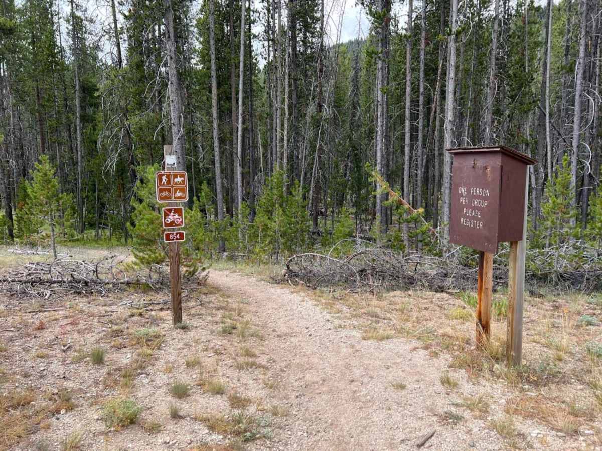 Elk Meadow Trailhead photo 6