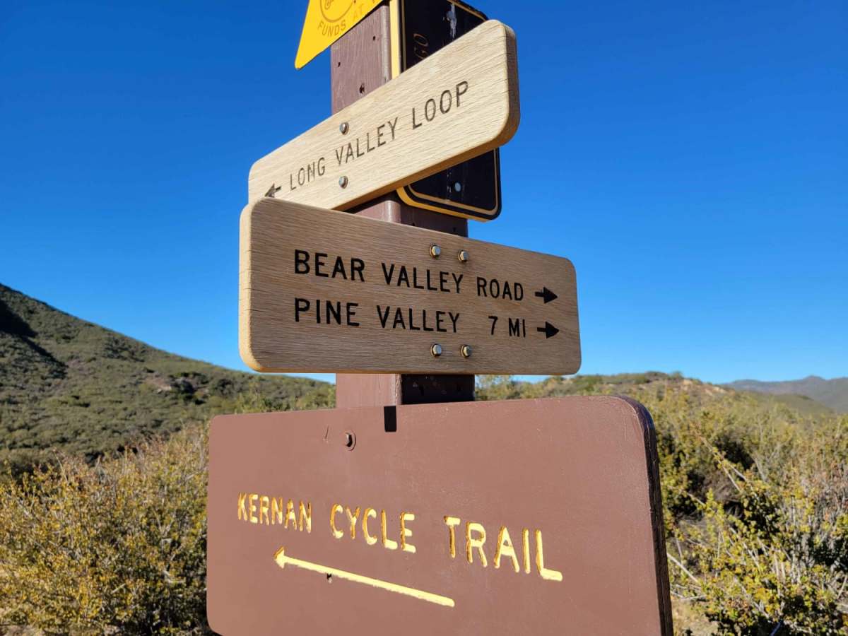 Bear Valley Road trail photo
