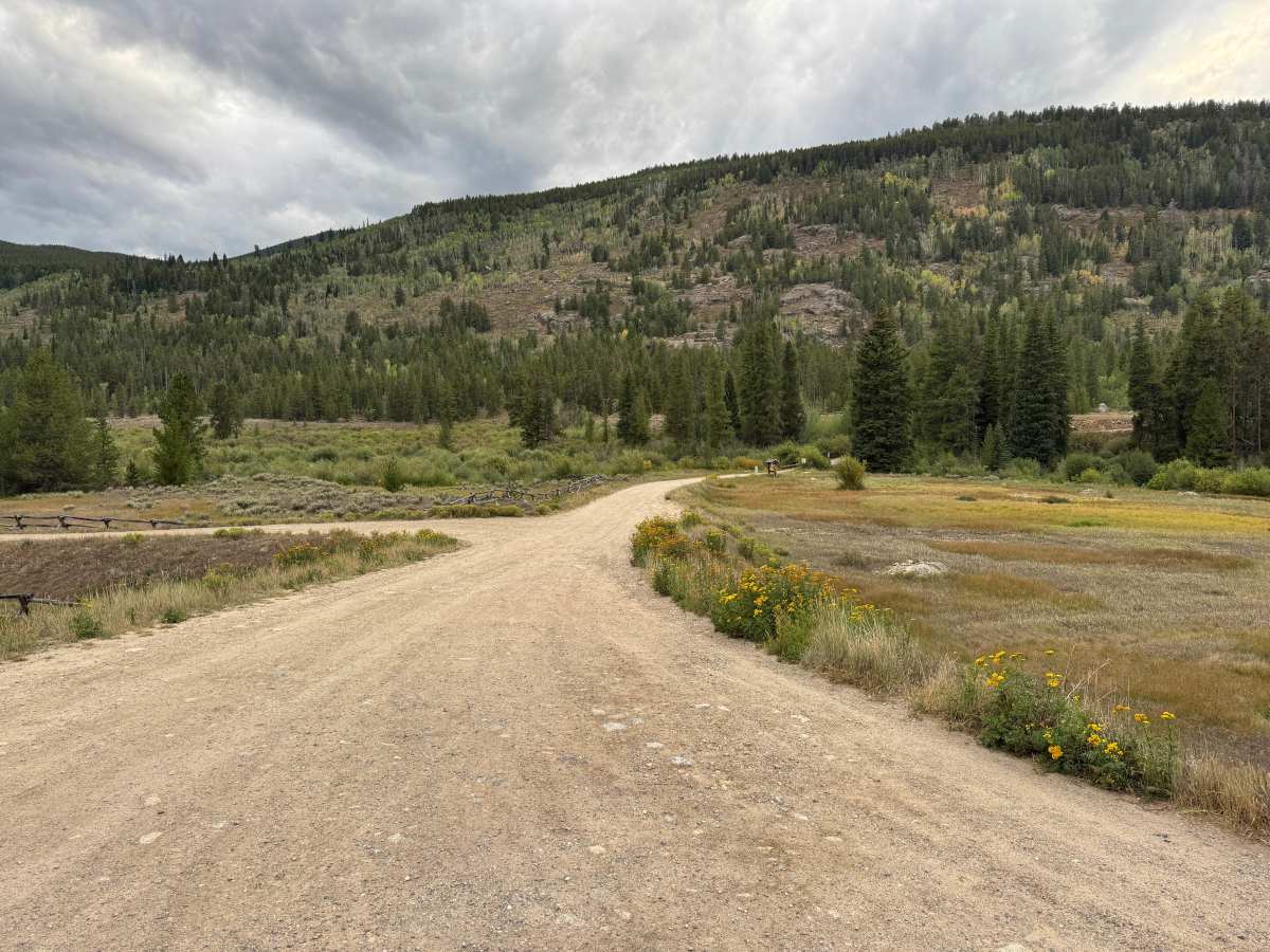 South Fork Fryingpan Road trail photo