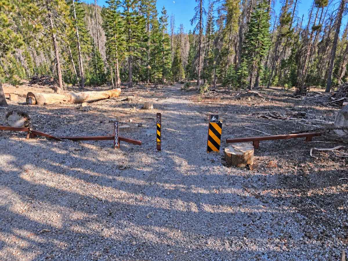 FS 27E208A trail photo