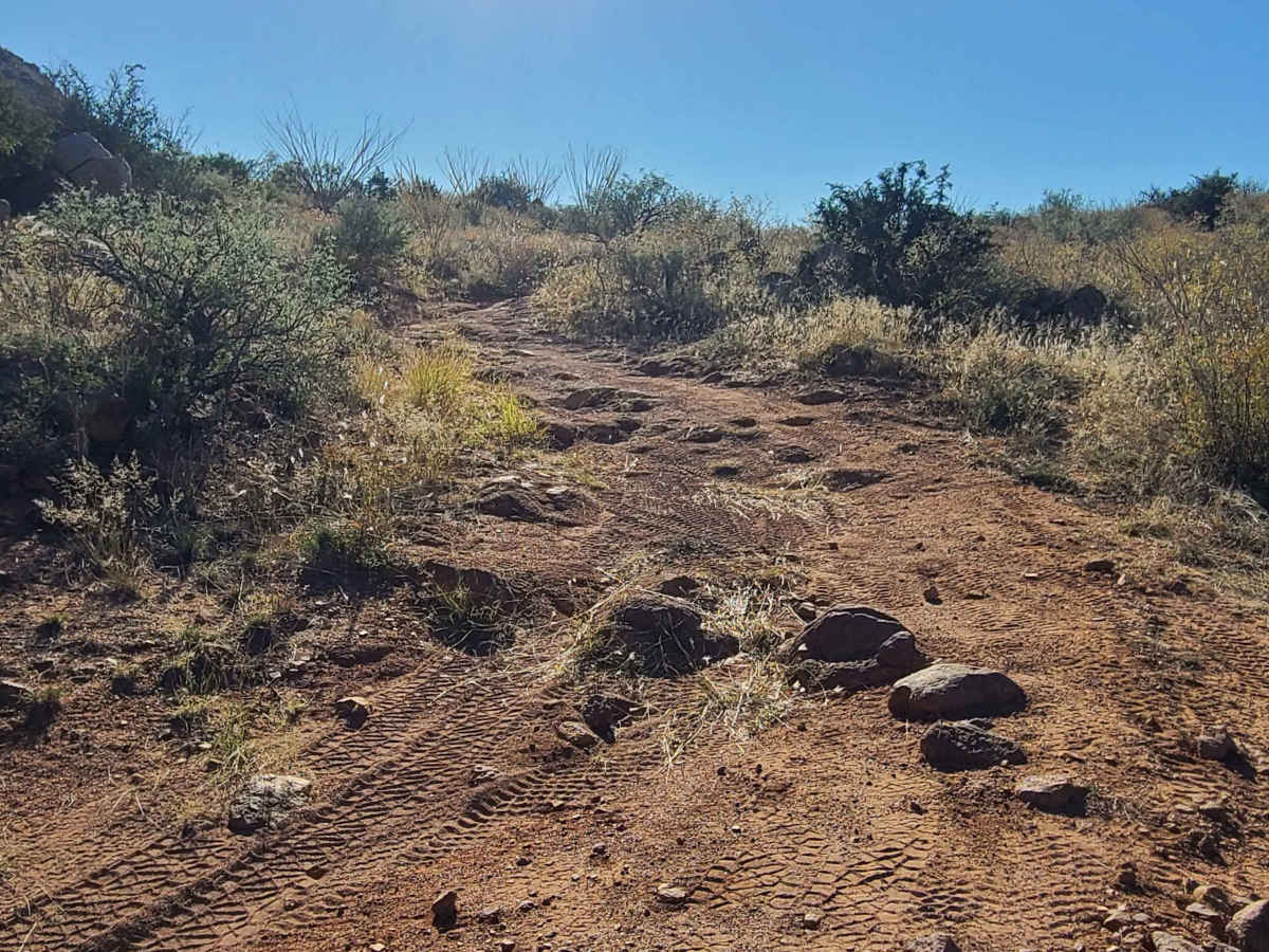 Cerro Colorado South Access trail photo