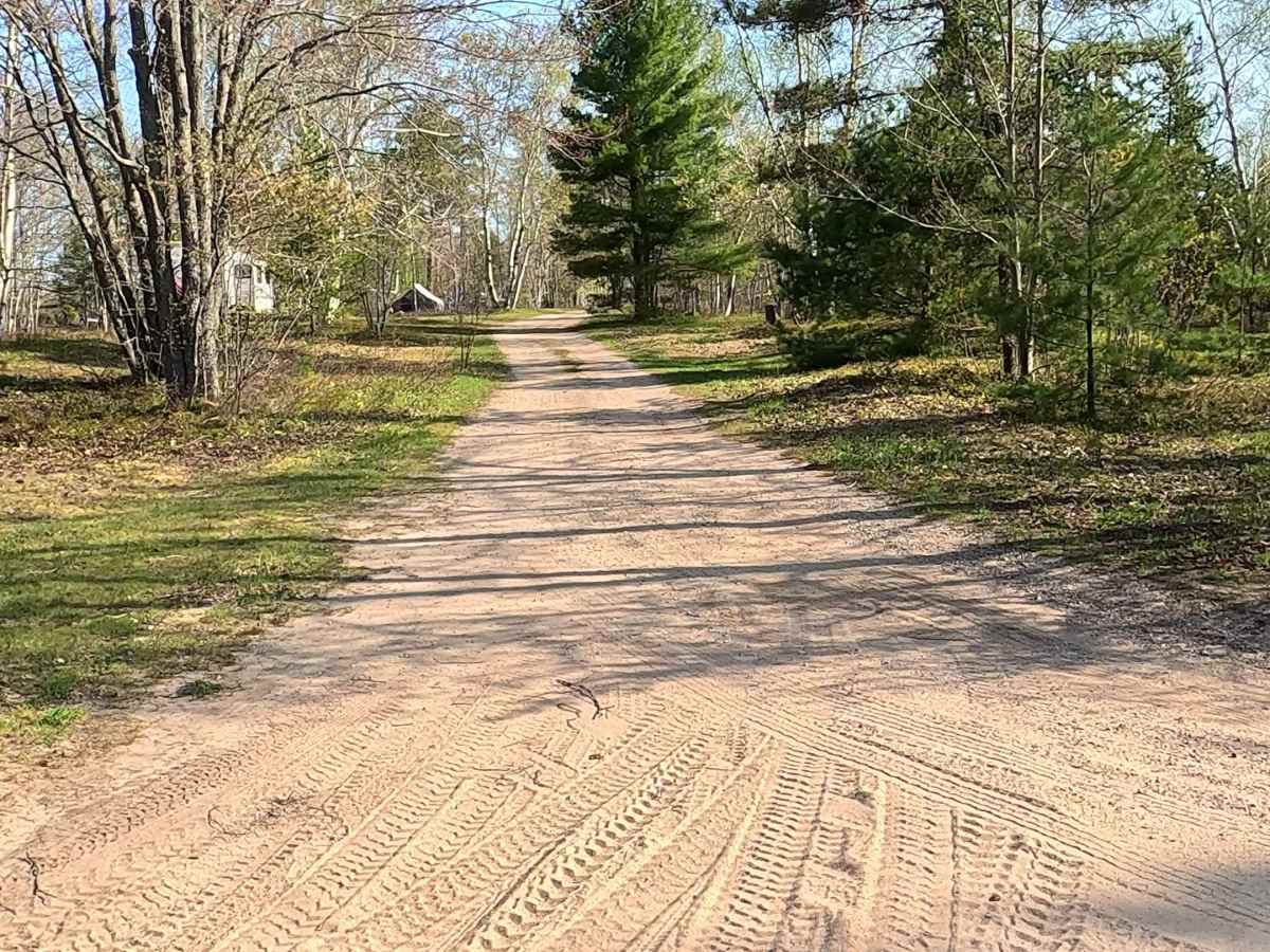 West Brenaman Road photo 2