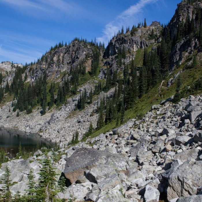 Near Chain + Doelle Lakes