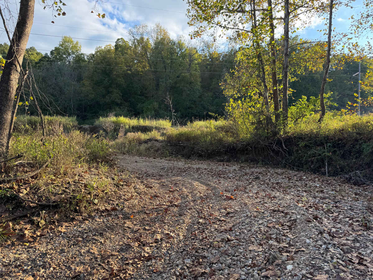 Riverbed trail photo