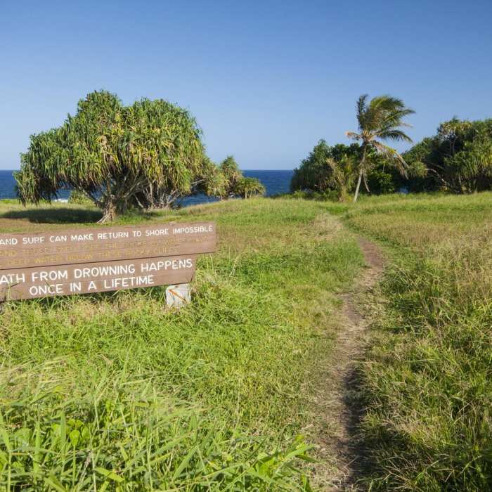 Near Kuloa Point Near Kuloa Point