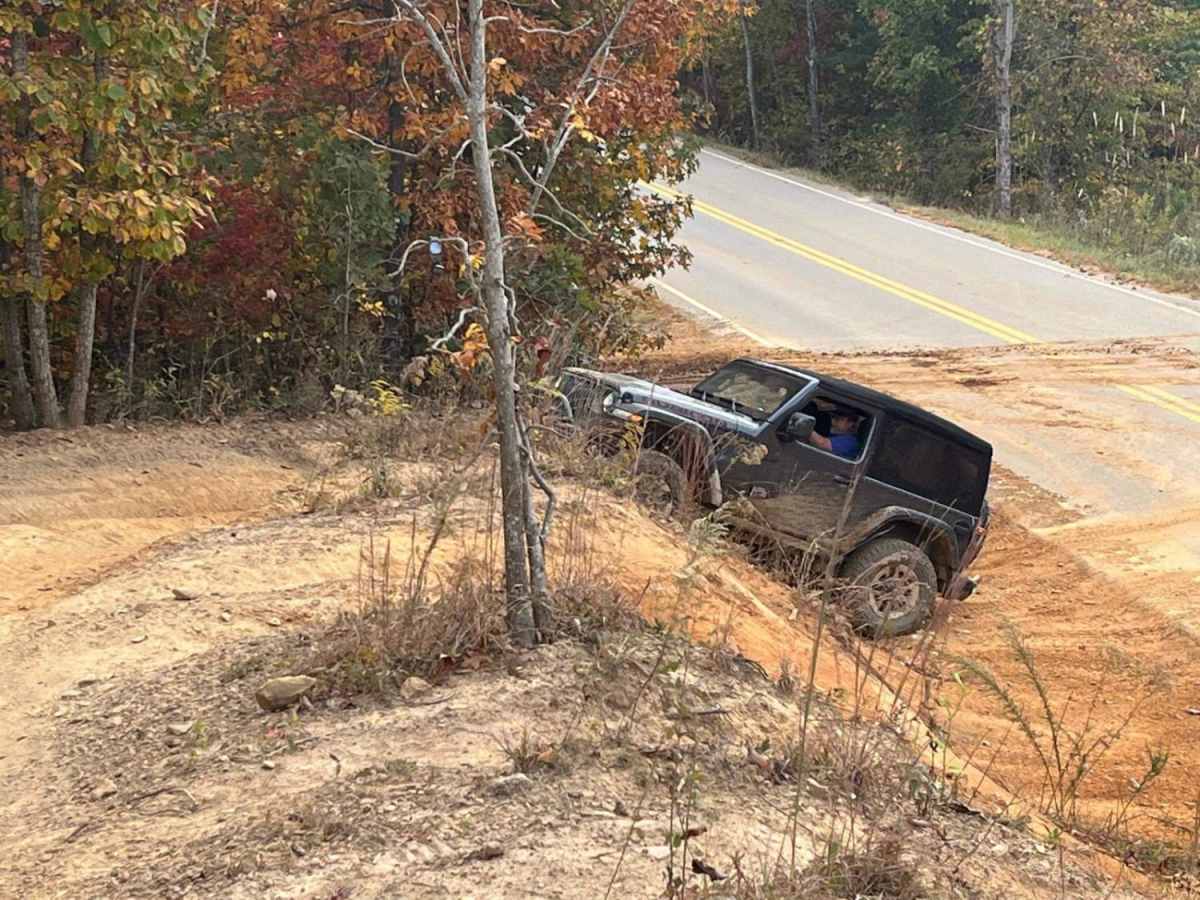 Powerline to Jumpoff Road photo 4