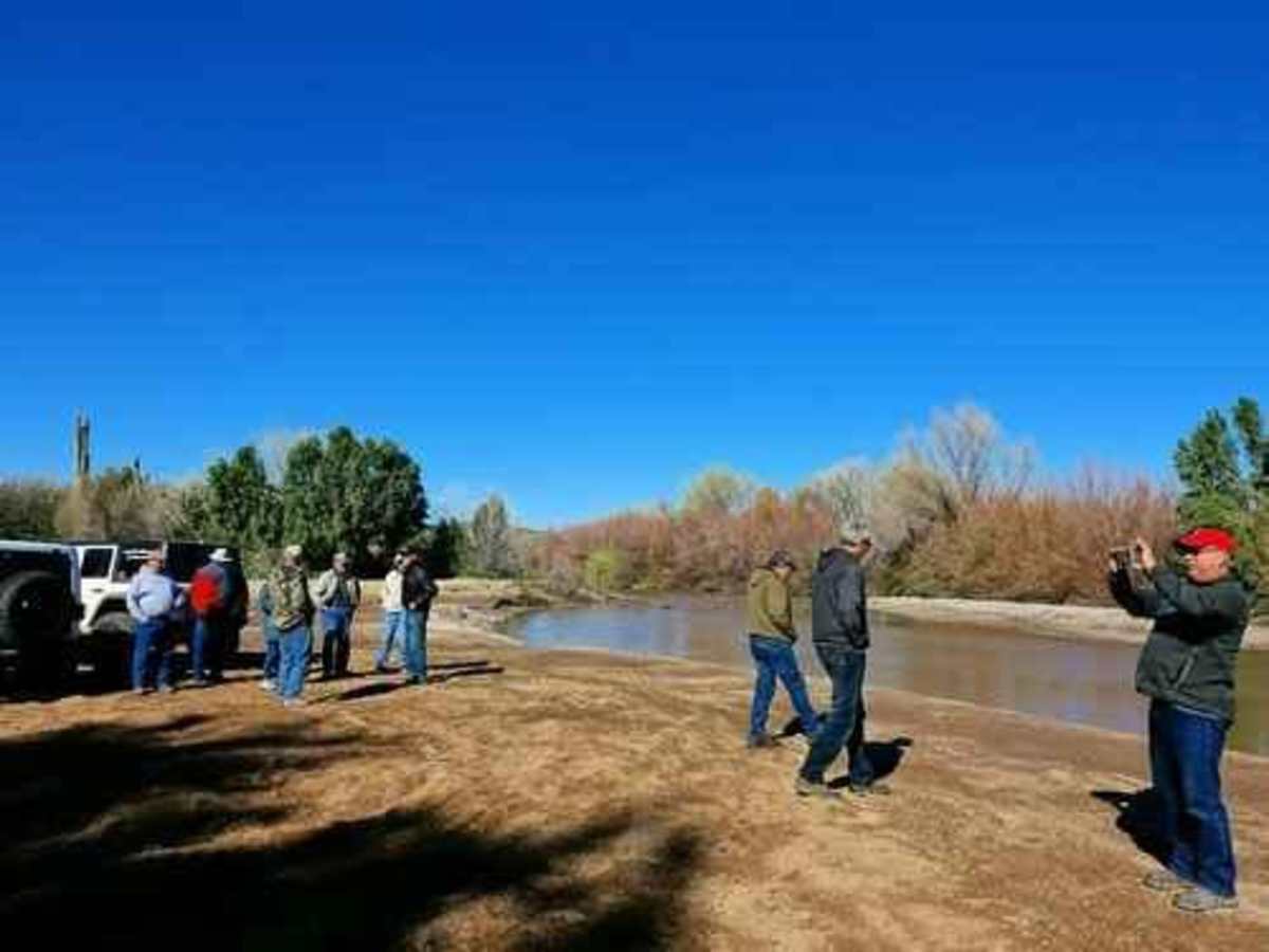 South of Gila River photo 6