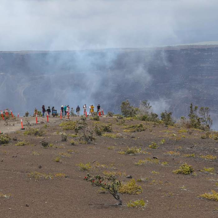 Near Keanakakoi Overlook