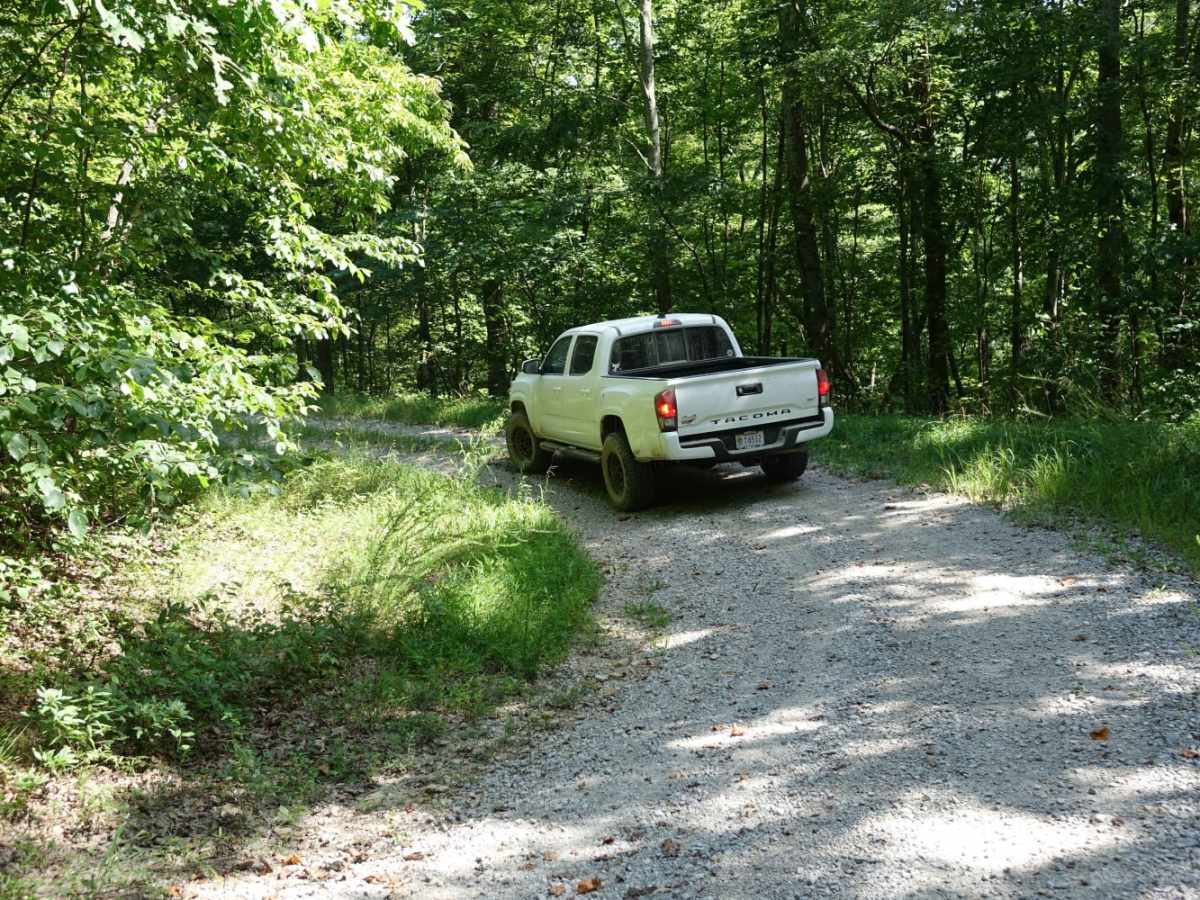 U Road trail photo